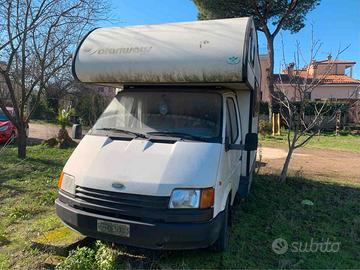 camper mansardato integro perfettamente marciante