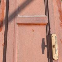 Infissi in legno massello - porte, finestre e port