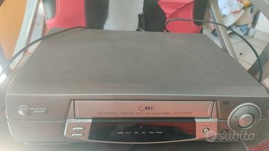 lettore VHS lg perfettamente funzionante 