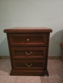 Comodino arte povera