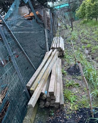 Pali in cemento per recinzione / vigneto – Usati