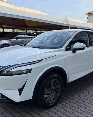 NISSAN Qashqai mhev xtronic TELECAMERA PREZZO RE