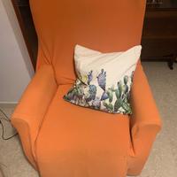 Divano letto e poltrona reclinabile elettrica