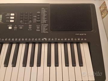 tastiera Yamaha PSR-E373 con sgabello