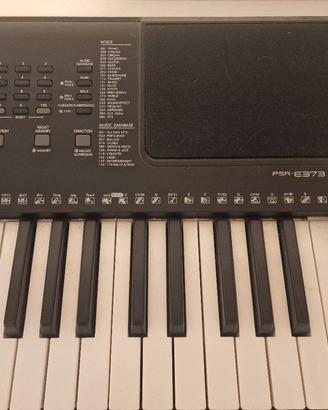 tastiera Yamaha PSR-E373 con sgabello
