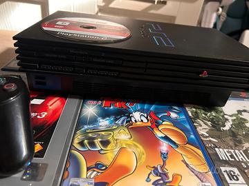 PlayStation 2 Fat completa con giochi, controller