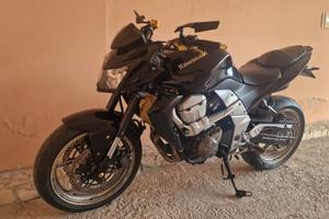 z 750 