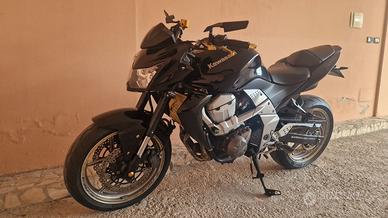 z 750 