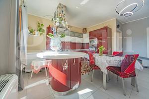 Semindipendente ristrutturata