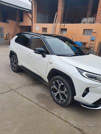 TOYOTA RAV 4 PLUG IN HYBRID 4X4 STYLE+
