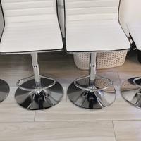 Sgabelli regolabili  in altezza