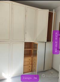 armadio in legno 