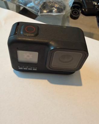 Gopro Hero 8 Black + filtri + 3 batterie + access