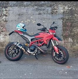 hypermotard 821