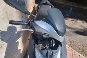Kymco Agility 125 - 2015