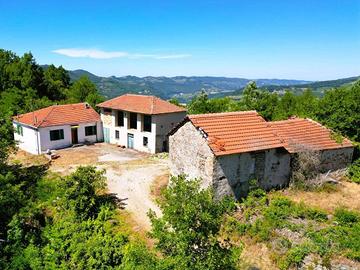 Rustico / Casale di 500 m² con 5 locali a Cortemil