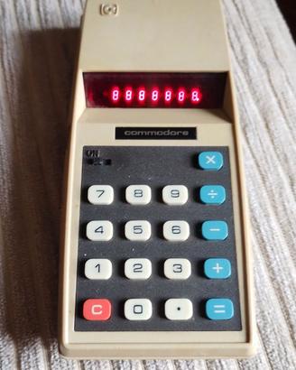 CALCOLATRICE VINTAGE  COMMODORE  MOD 774D- RARA