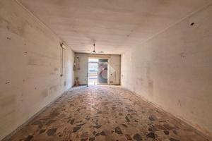 NEGOZIO A TORRE DEL GRECO