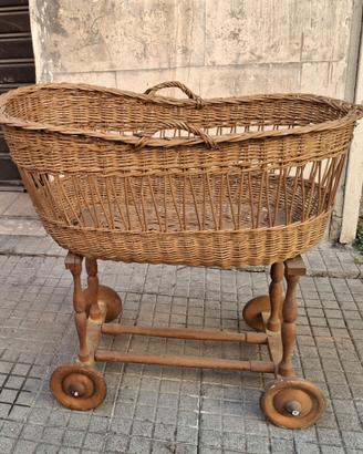 culla vintage in vimini
