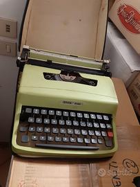 Macchina da scrivere portatile Marca BMB 232