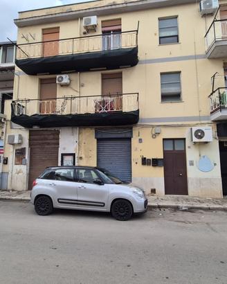 PARTANNA MONDELLO: LOCALE C/1 PIANO TERRA