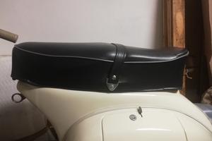 Sella vespa blu scuro Aquila 