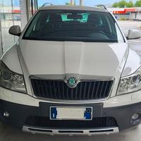 Skoda Octavia 2.0 TDI 4x4 Wagon Scout 140 cv