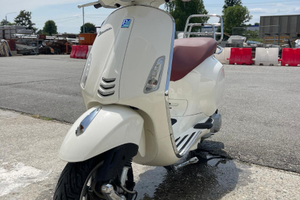 Piaggio Vespa Primavera 125