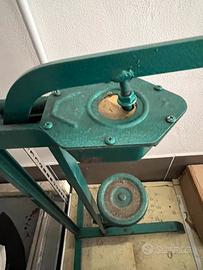 Tappatrice +scolabottiglie