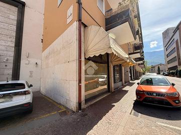 NEGOZIO A TRENTO
