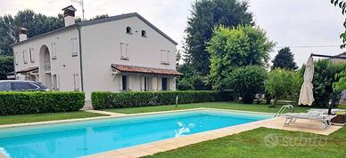 Villa di 523 m² con più di 5 locali e box auto dop