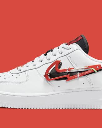 NIKE AIR FORCE 1 CARABINER SWOOSH DH7579-100