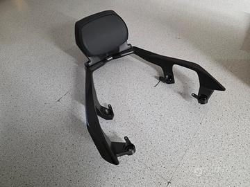 XMAX 300 MANIGLIONE CON SCHIENALINO