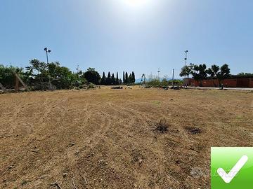 Terreno + Rudere + Locale Commerciale + Appartamen