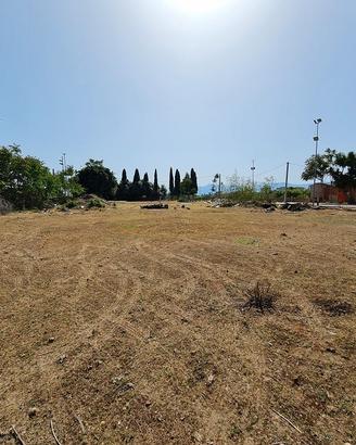 Terreno + Rudere + Locale Commerciale + Appartamen