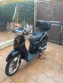 Scarabeo Aprilia 50 cc 4 T 2013