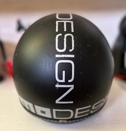 Casco momo design