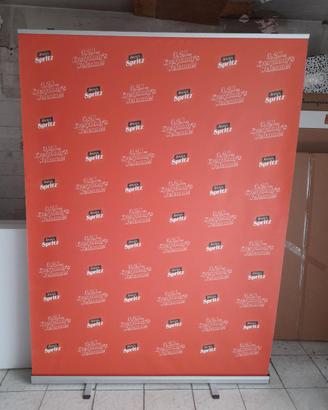 Roll Up espositore pubblicitario