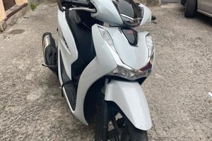 sh 125