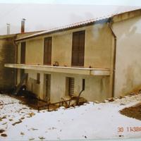 Casa indipendente con annesso terreno