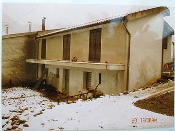 Casa indipendente con annesso terreno