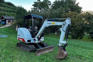 Bobcat 327