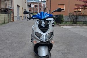 Peugeot x fight 50 lc 2000