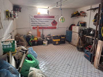 Box 100 metri dal mare