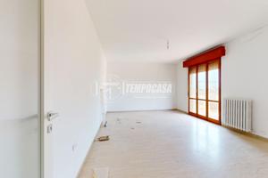 RIF: A017 Quadrilocale in Centro a Novi.