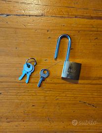 Lucchetto con 3 chiavi NEW