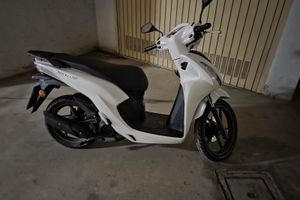 Honda Vision 110 pari al nuovo