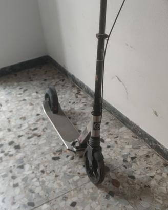 monopattino regolabile 