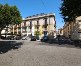 Centralissimo studio a pochi metri da Piazza Cairo