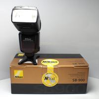 Nikon SB900